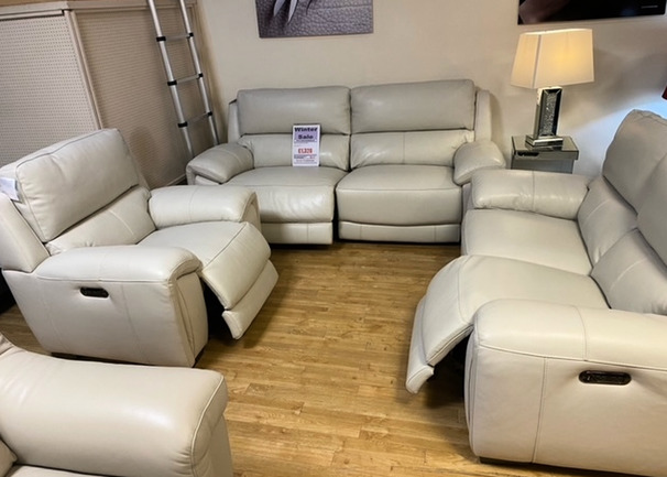 NANCY ELECTRIC RECLINER 3 SEATER, 2 SEATER AND POWER CHAIR IVORY £2999 (SWANSEA SUPERSTORE)