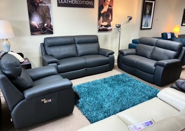 PISA 3 SEATER, 2 SEATER AND ELECTRIC RECLINER CHAIR GREY £3999 (SWANSEA SUPERSTORE)