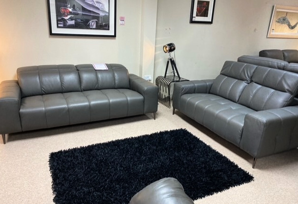 NEW YORK 3 SEATER AND 2 SEATER £1149  (SWANSEA SUPERSTORE)