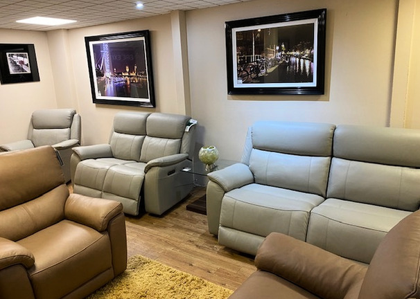 BRISBANE ELECTRIC RECLINER 3 SEATER, 2 SEATER AND CHAIR GREY £1999 (SWANSEA SUPERSTORE)