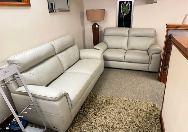 VIOLINO STONE LEATHER 3 SEATER AND 2 SEATER £1299 (SWANSEA SUPERSTORE)