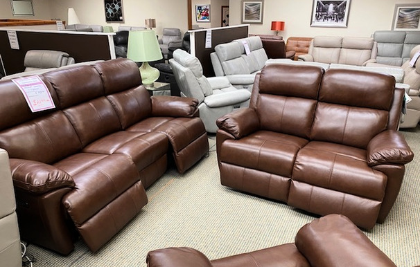 HOBART ELECTRIC RECLINER 3 SEATER AND 2 SEATER BROWN £1999 (SWANSEA SUPERST