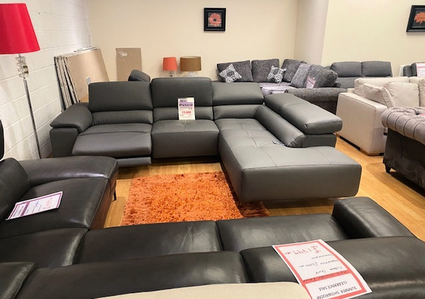 FLORENCE ELECTRIC RECLINER CORNER SUITE - DARK GREY£1999 (SWANSEA SUPERSTORE)