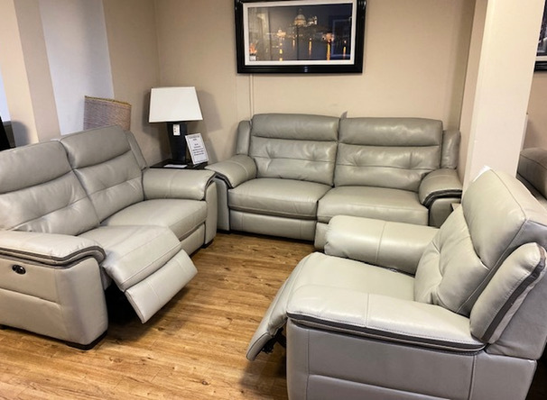 MIAMI ELECTRIC RECLINER 3 SEATER, 2 SEATER AND POWER CHAIR GREY £2499 (SWANSEA SUPERSTORE)
