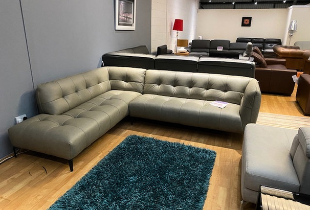 BEL AIR CORNER SUITE GREEN £1999 (SWANSEA SUPERSTORE)