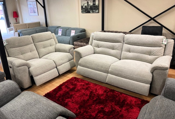 MIAMI ELECTRIC RECLINER 3 SEATER AND 2 SEATER IVORY £1799 (SWANSEA SUPERSTORE)